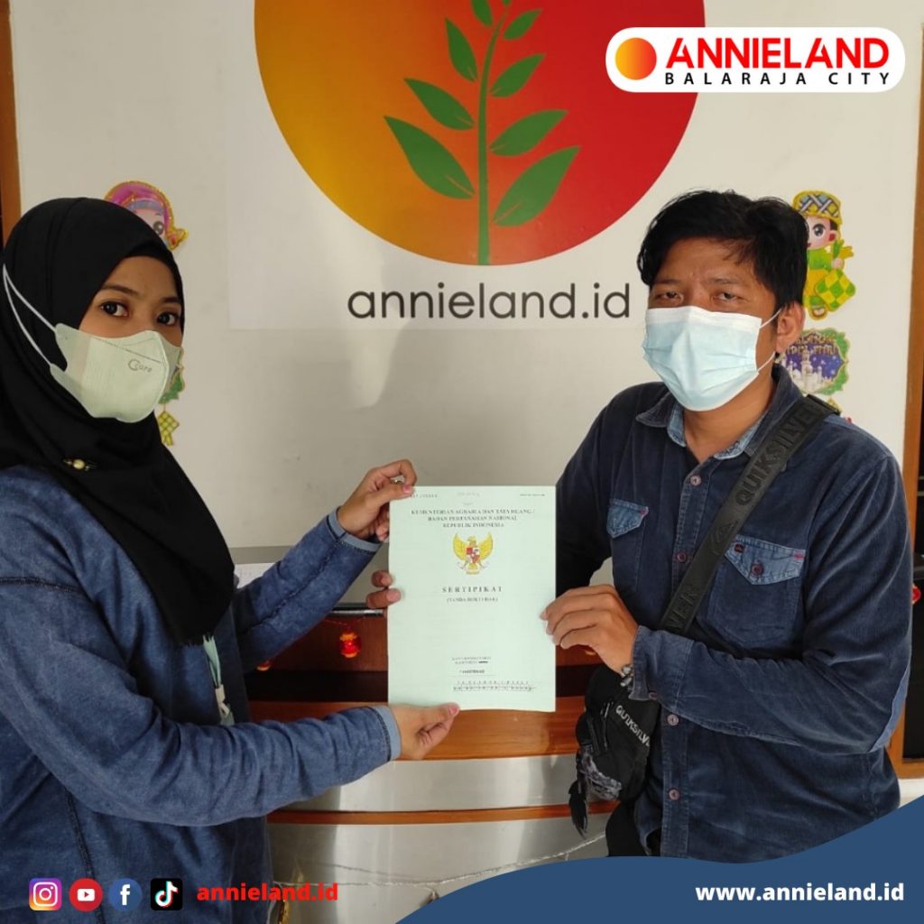 Serah Terima Sertifikat Hak Milik
