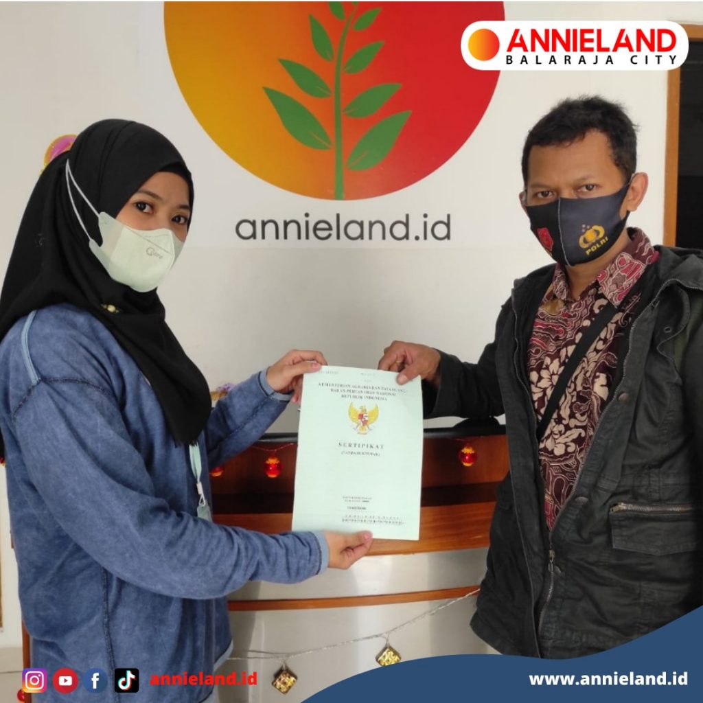 Serah Terima Sertifikat Hak Milik